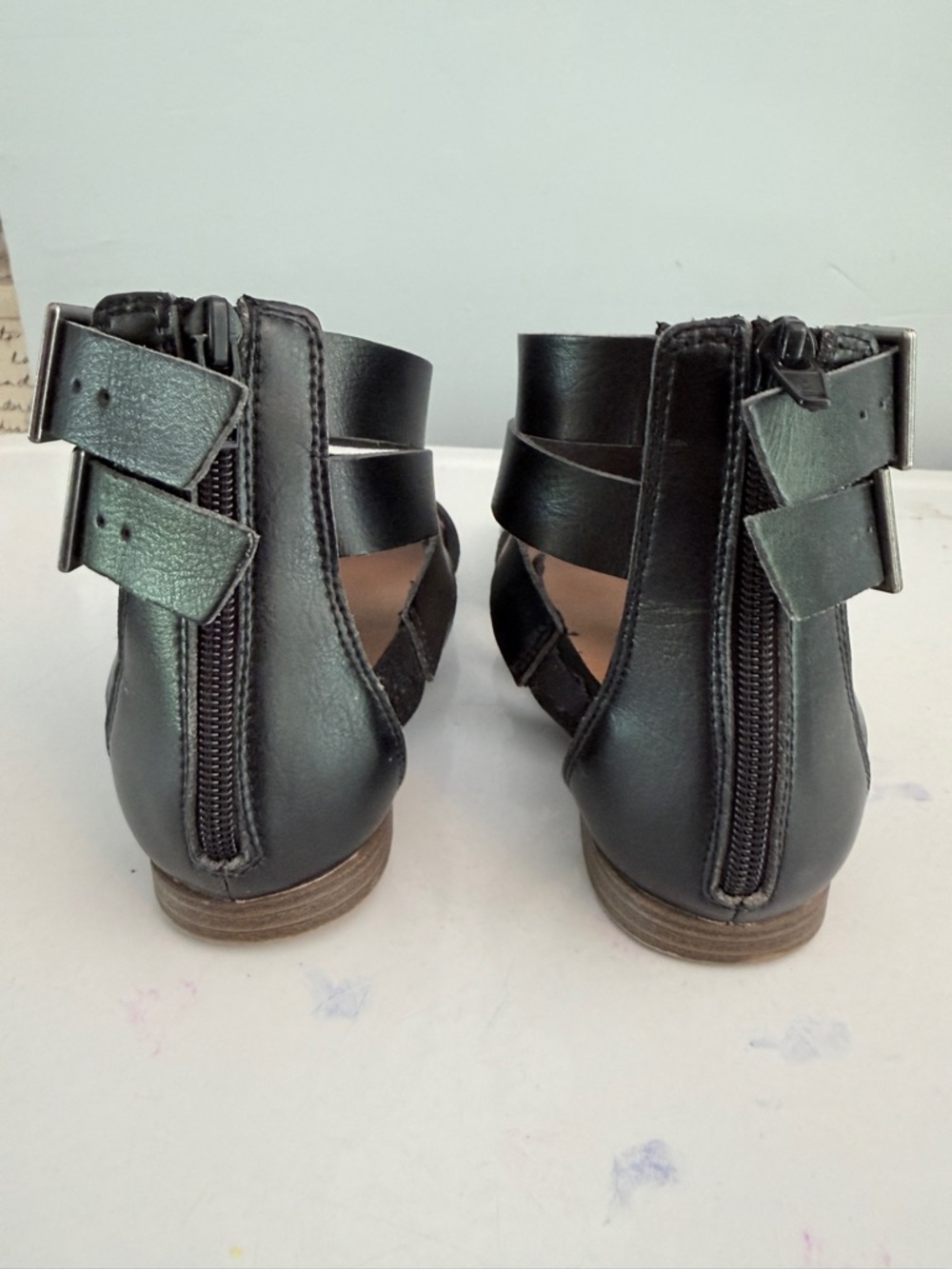 BLack gladiator sandals - Picture 2 of 6